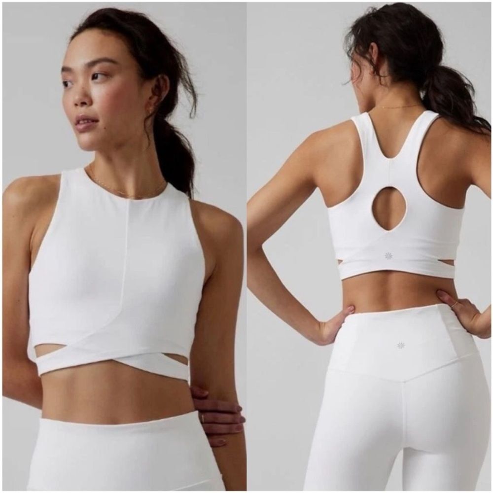 Athleta Conscious Crop Cut Out Sports Bra women’s size medium white athleisure